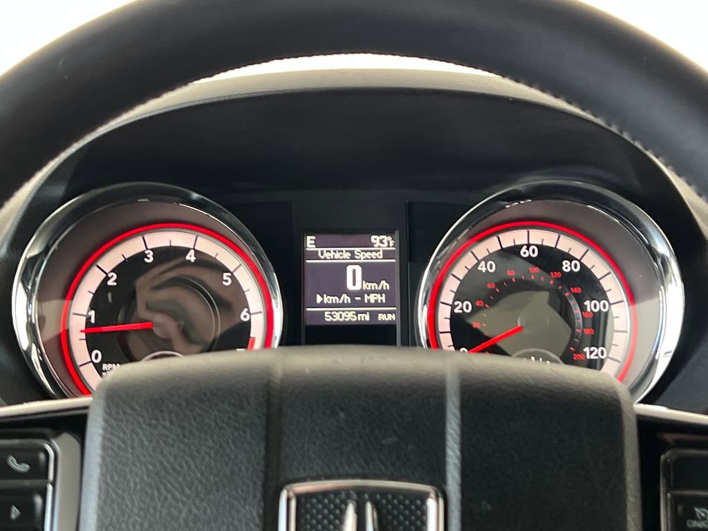 Used 2017 Dodge Grand Caravan SXT w/ Rear Park Assist Package FWD image 17