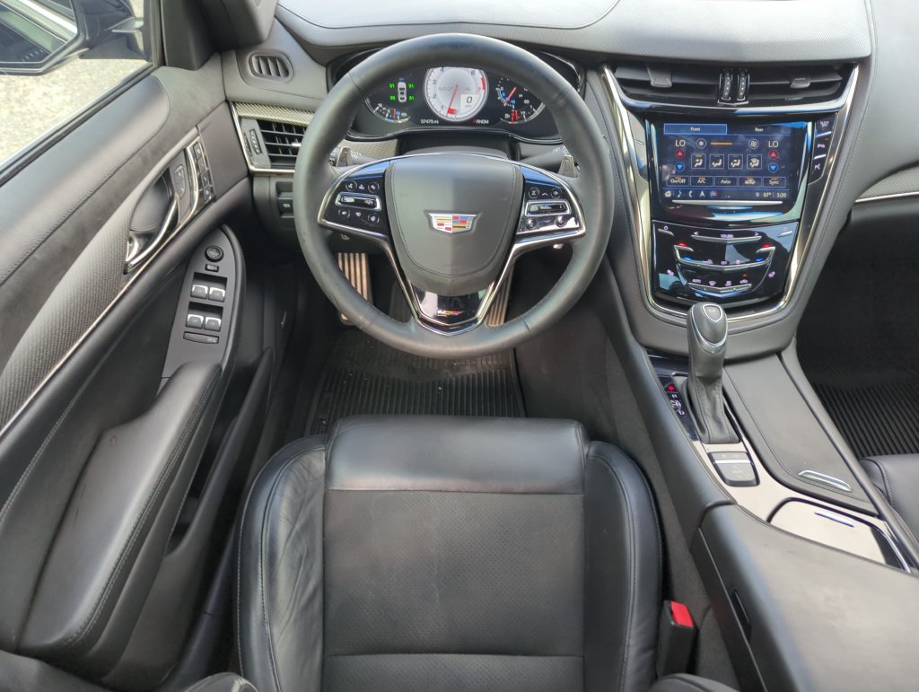 Used 2018 Cadillac CTS V w/ Luxury Package RWD image 14