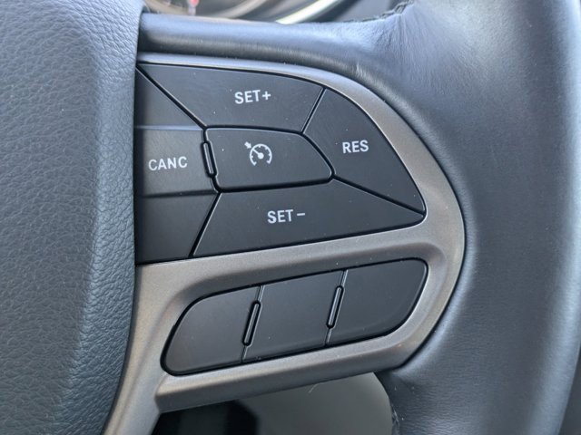 Used 2019 Jeep Cherokee Limited image 23