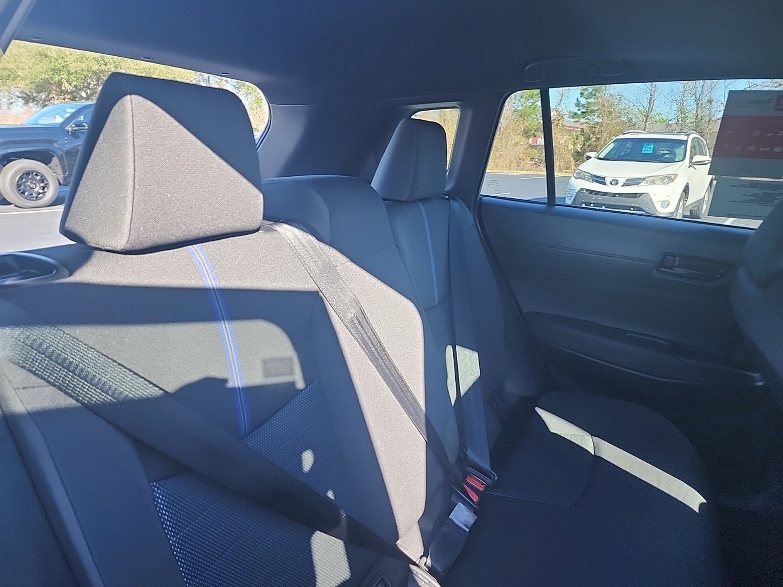 New 2025 Toyota Corolla Cross AWD Hybrid w/ Moonroof Package image 28
