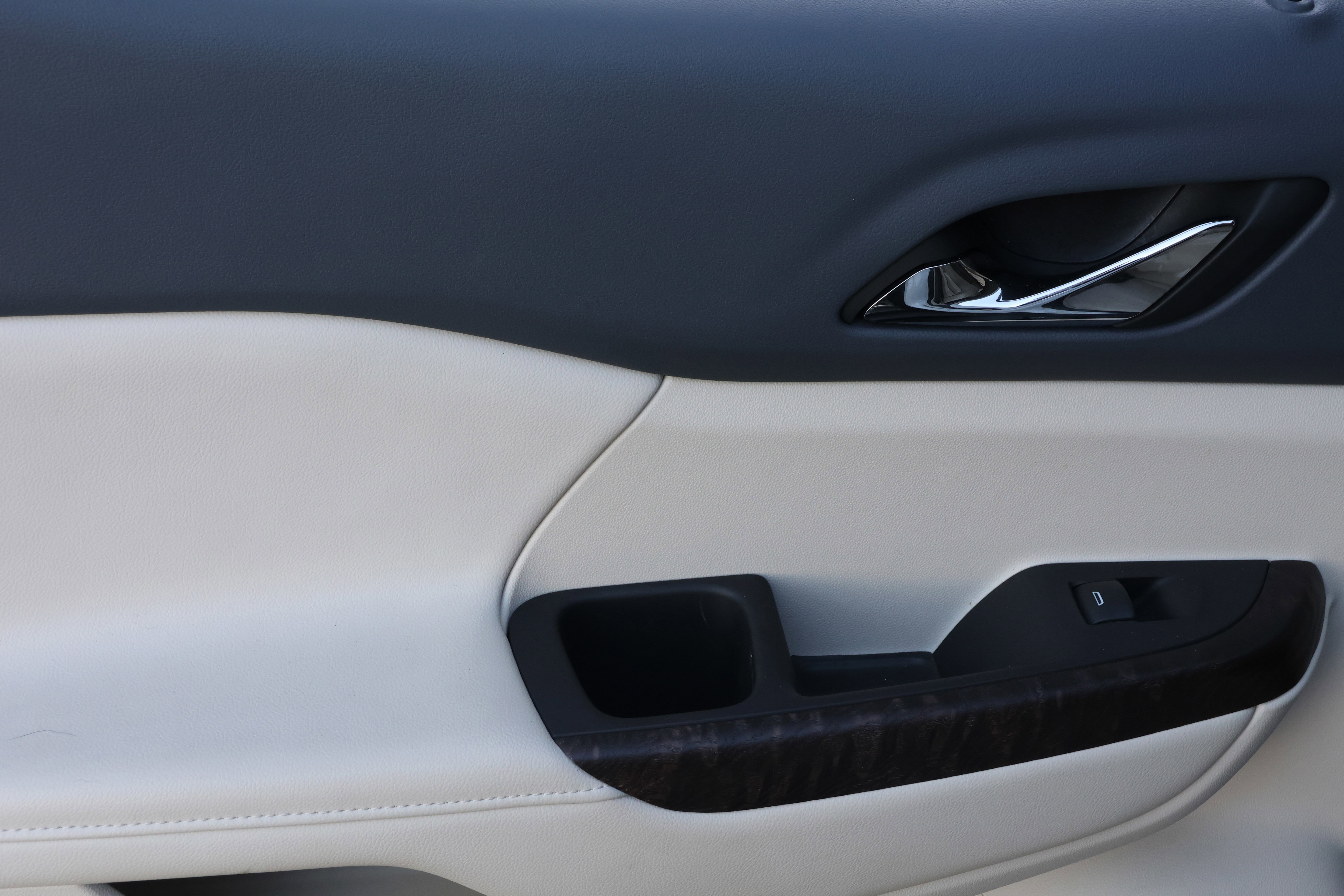 Used 2023 GMC Acadia Denali w/ Denali Ultimate Package image 36