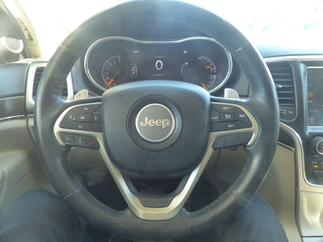 Used 2014 Jeep Grand Cherokee Limited w/ Trailer Tow Group IV image 19