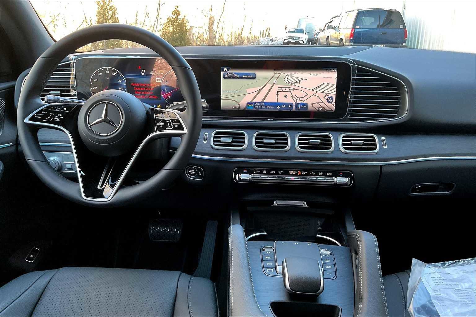 Certified 2025 Mercedes-Benz GLE 450 4MATIC image 8