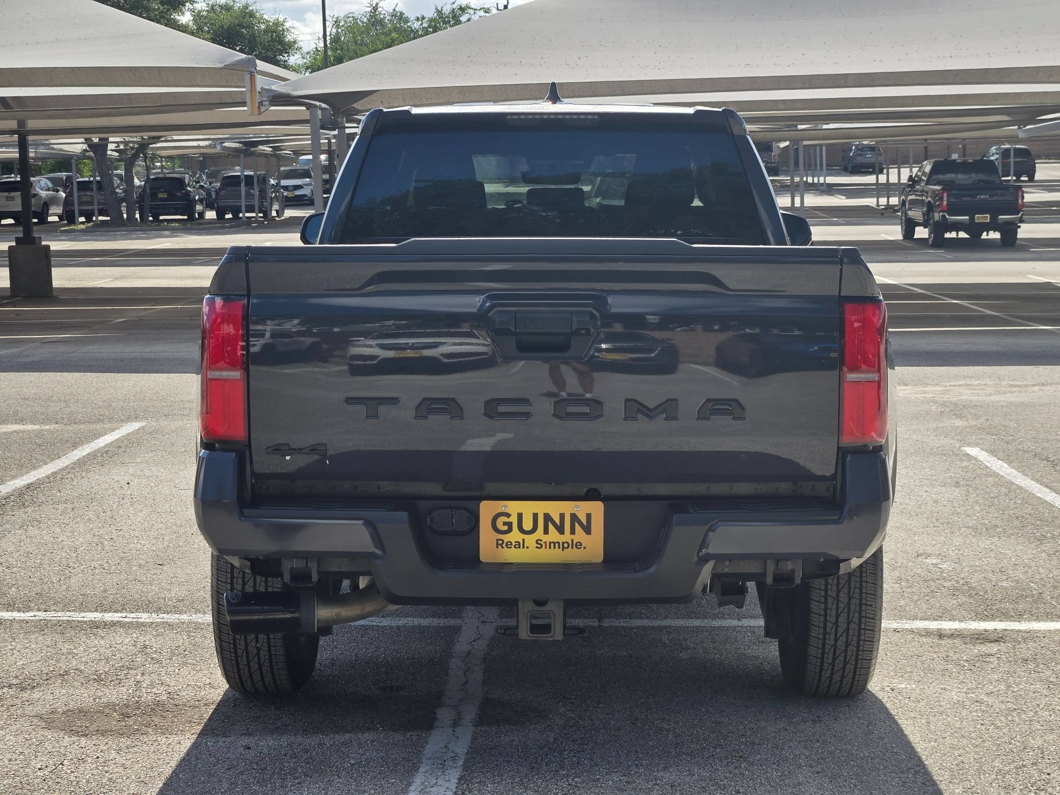 Used 2025 Toyota Tacoma SR5 AWD/4WD image 4