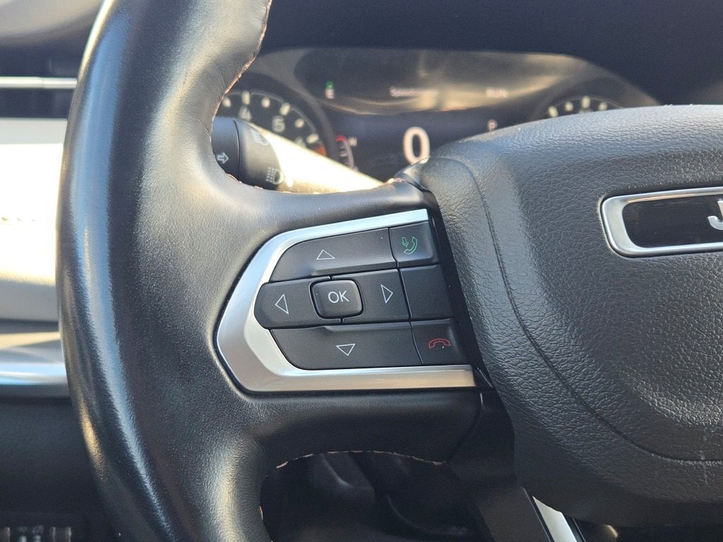 Used 2022 Jeep Compass Limited image 28