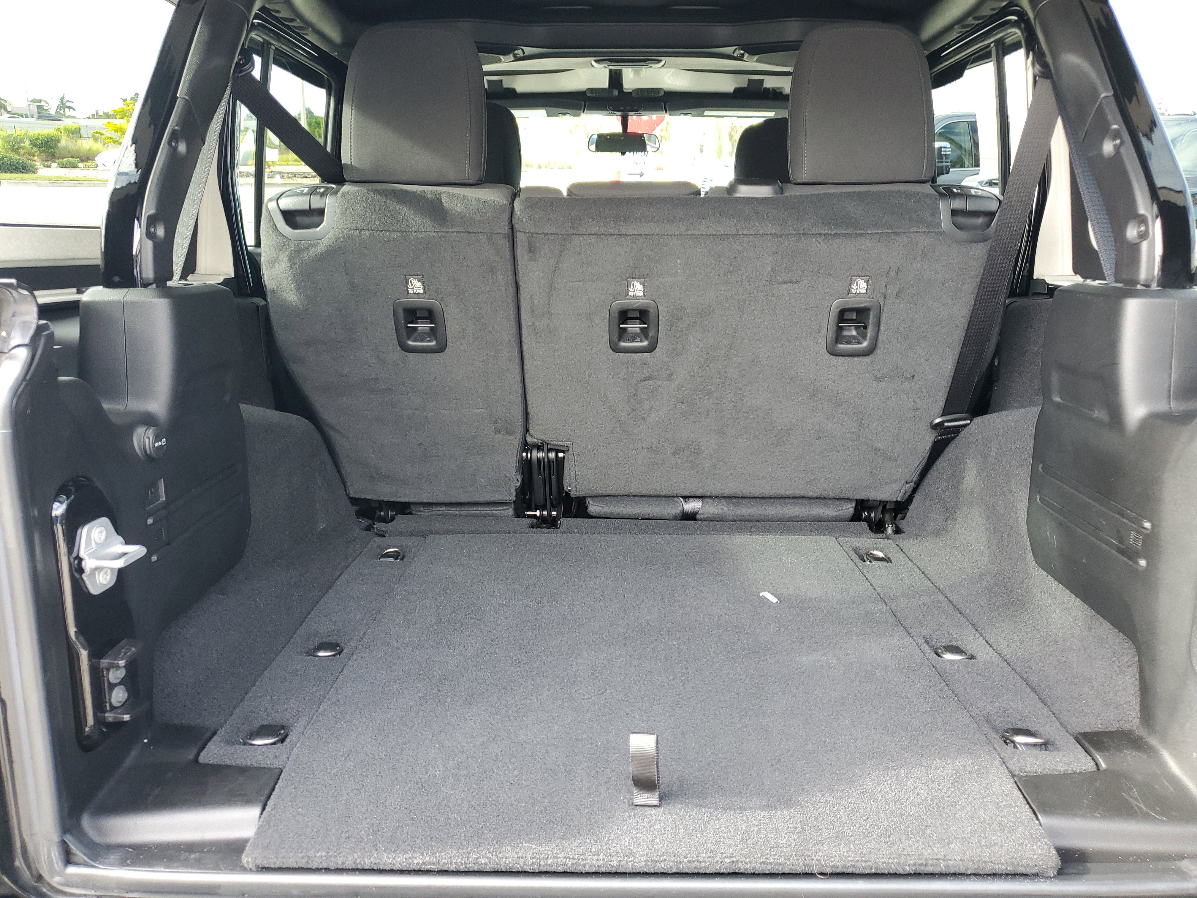 Used 2022 Jeep Wrangler Unlimited Sport image 16