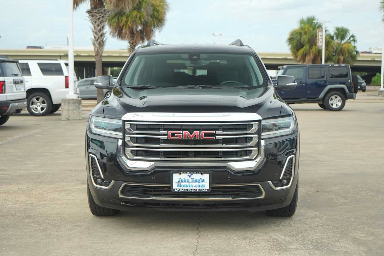 Used 2023 GMC Acadia SLT FWD image 6