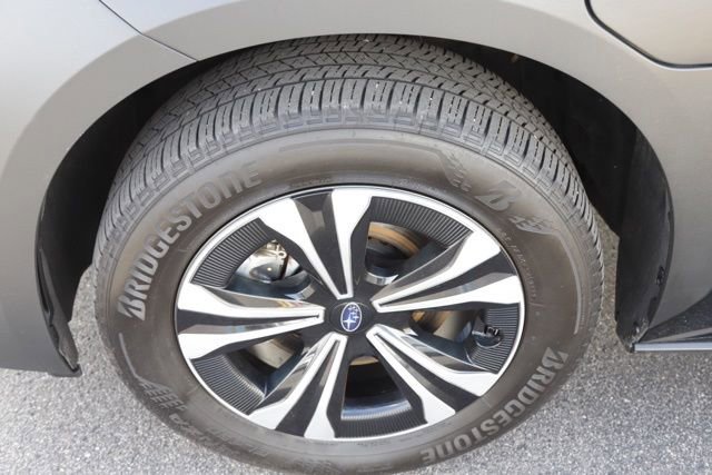 Used 2024 Subaru Solterra AWD/4WD image 11