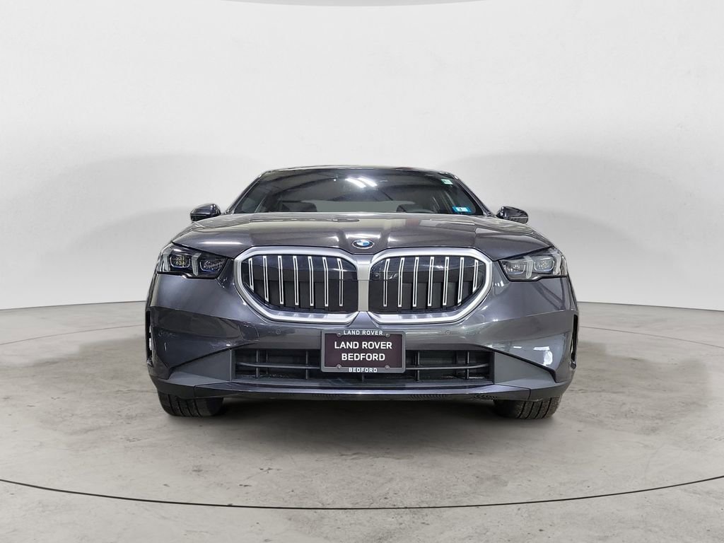 Used 2024 BMW 530i xDrive w/ Premium Package image 8