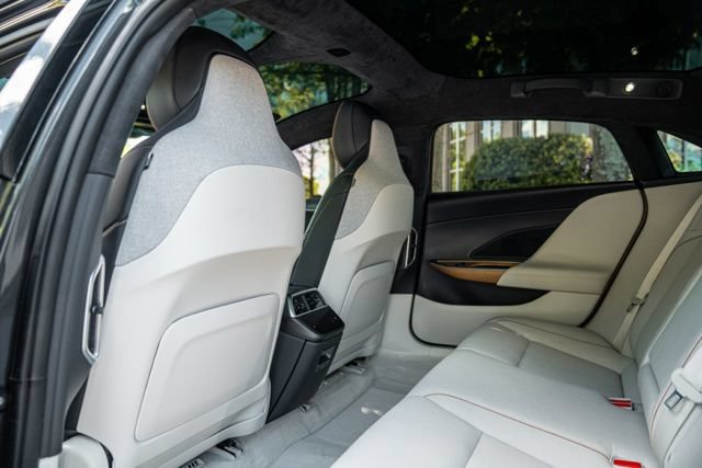 Used 2023 Lucid Air Touring AWD/4WD image 43