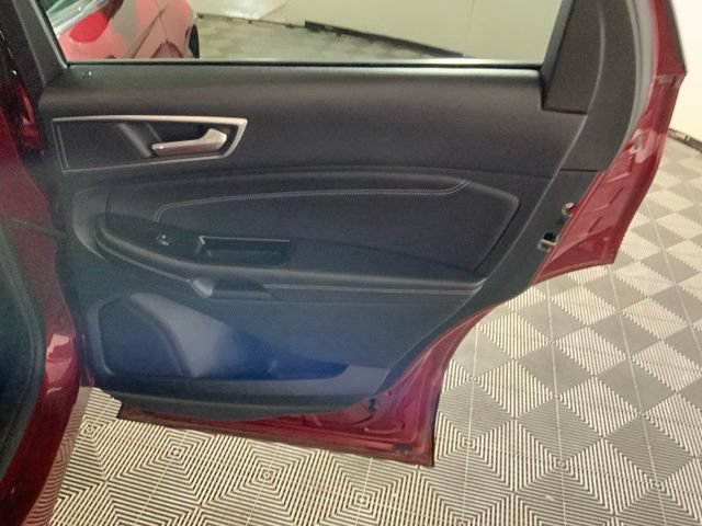 Used 2016 Ford Edge Titanium w/ Technology Package AWD/4WD image 34