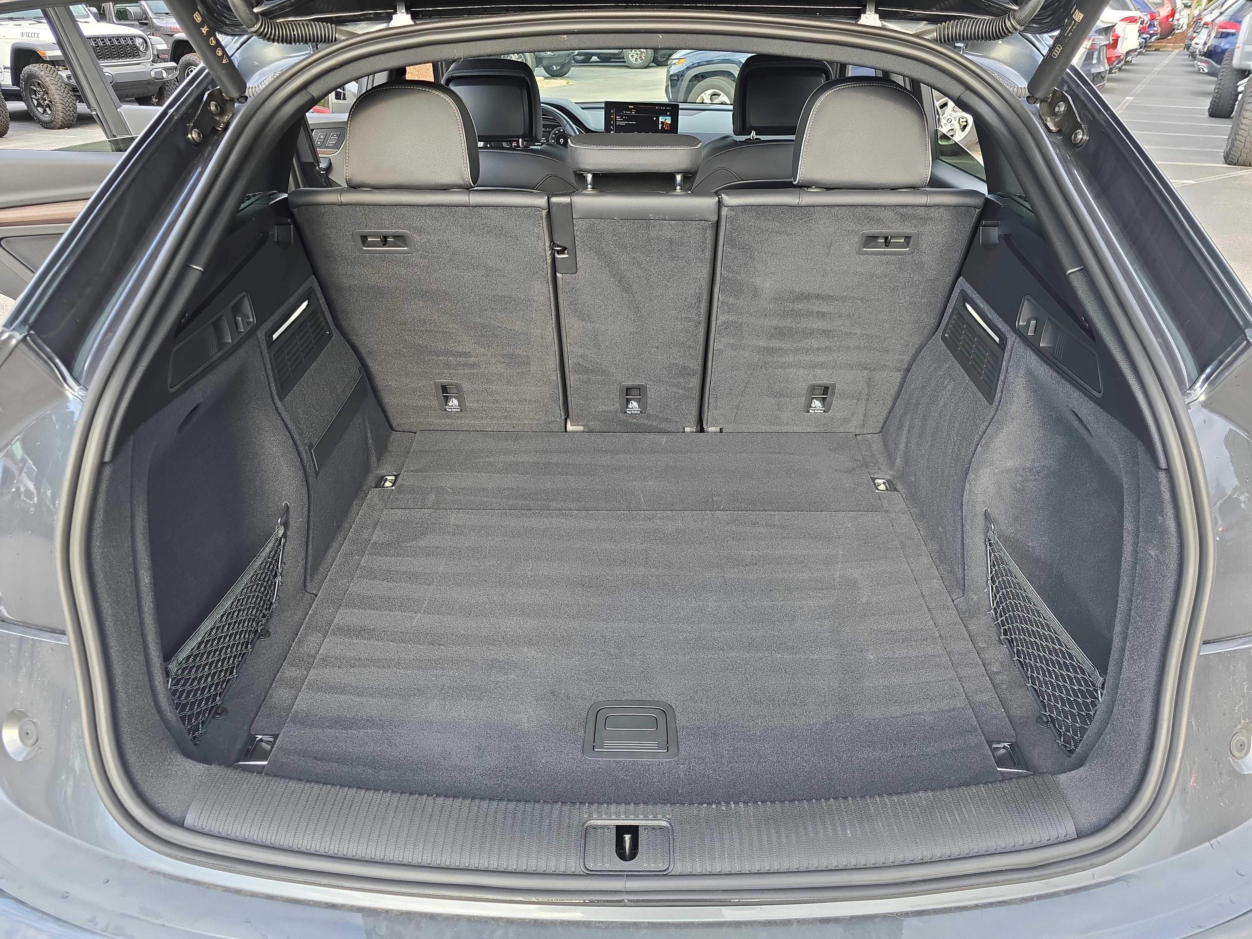 Used 2023 Audi Q5 2.0T Premium Plus w/ Premium Plus Package image 12