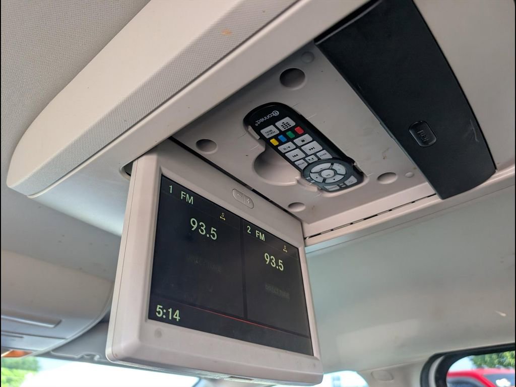 Used 2018 Dodge Grand Caravan SE FWD image 15