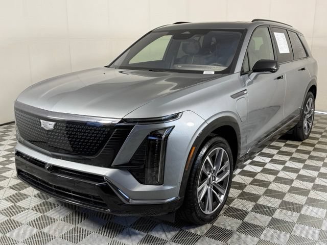 Certified 2026 Cadillac Vistiq Luxury w/ LPO, Floor Liner Package AWD/4WD video 2