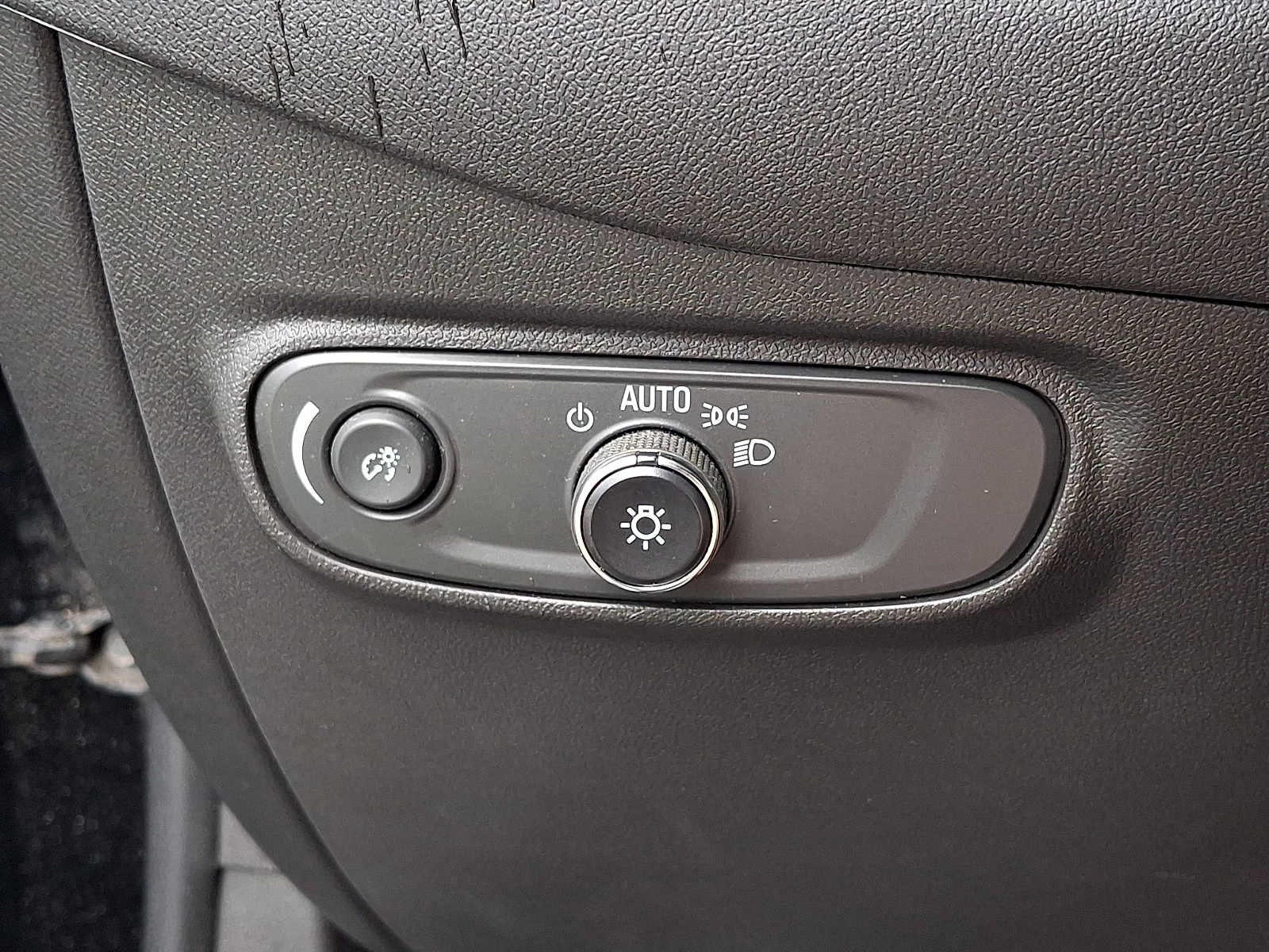 Certified 2024 Chevrolet Equinox LT AWD/4WD image 21