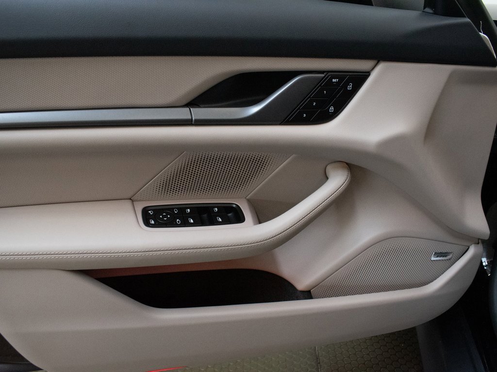 New 2025 Porsche Taycan image 19