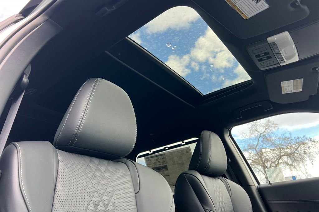 New 2025 Mitsubishi Outlander SEL Black Edition image 18