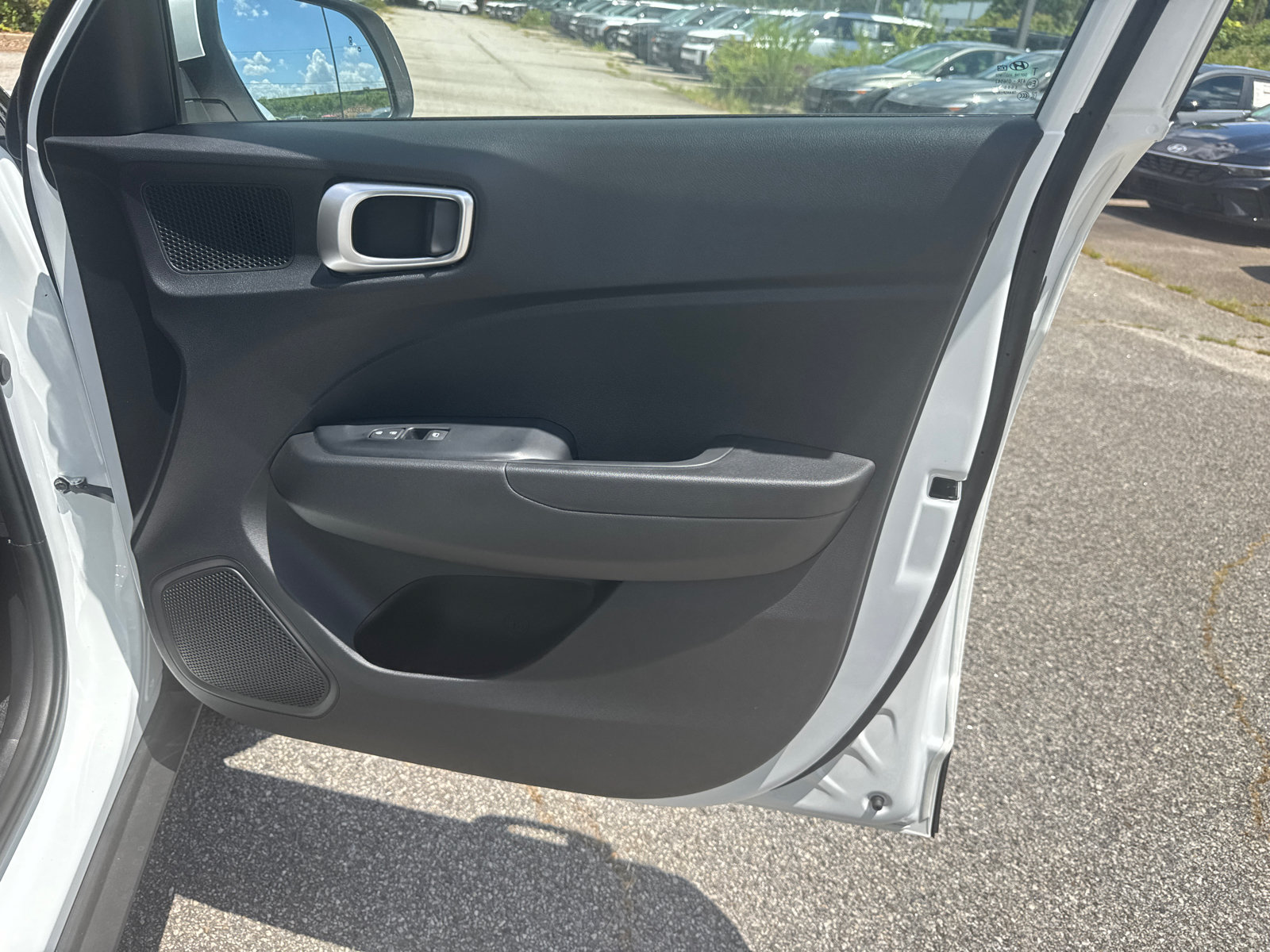 New 2026 Hyundai Venue SEL FWD image 15