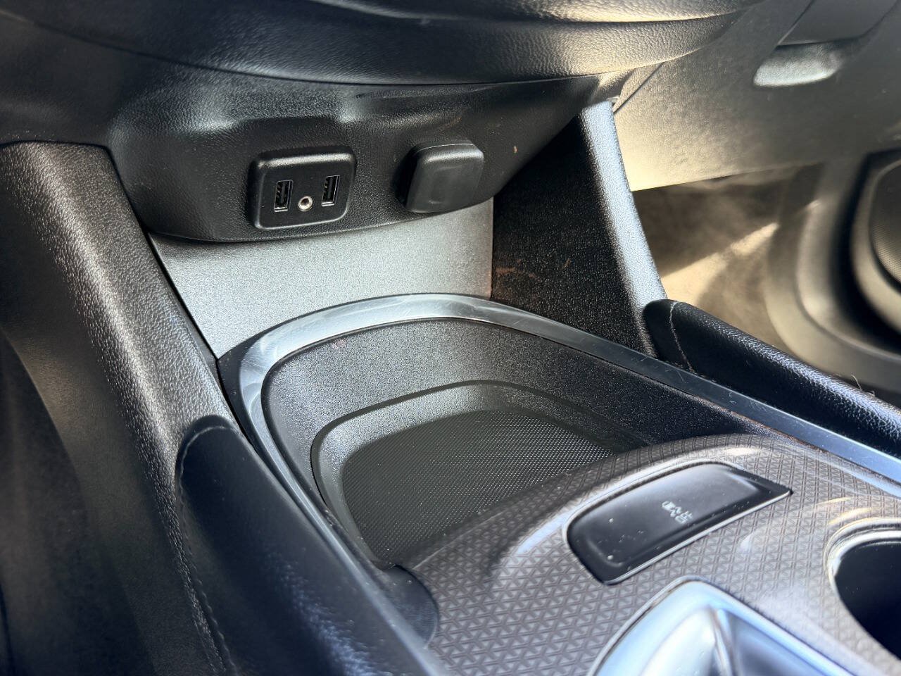 Used 2016 Chevrolet Malibu LT w/ Leather Package FWD image 40