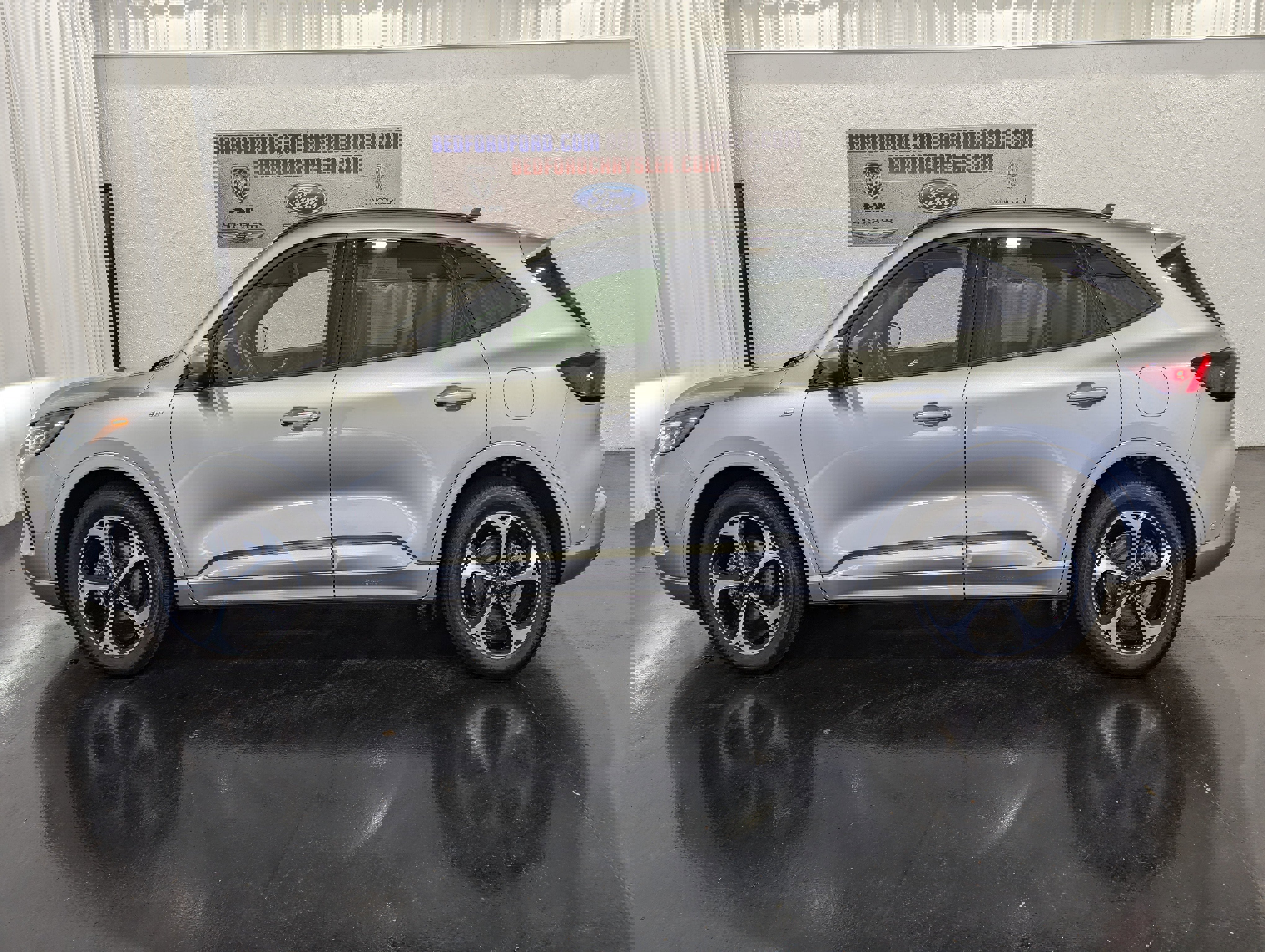 Used 2023 Ford Escape ST-Line Elite w/ Premium Technology Package image 2