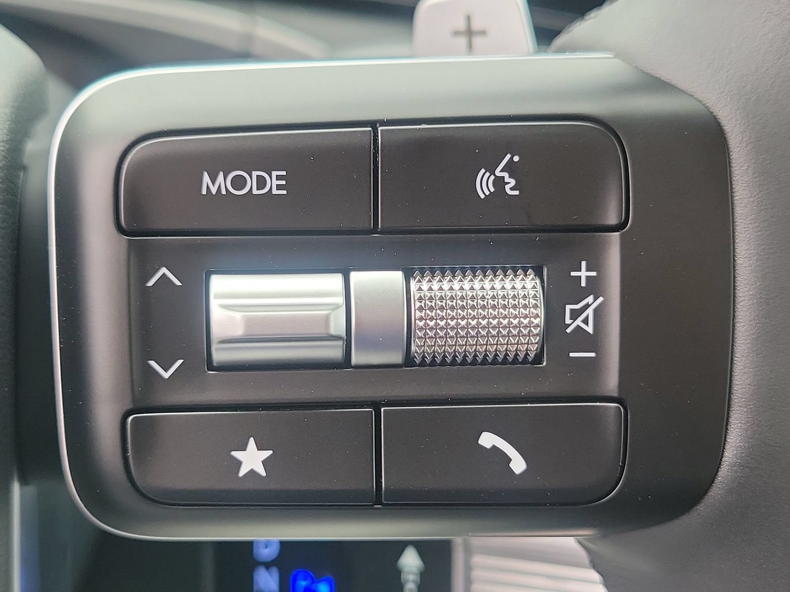 New 2026 Hyundai Santa Fe SEL FWD image 9