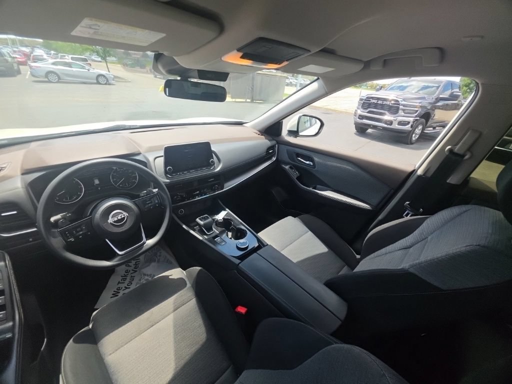Used 2023 Nissan Rogue SV AWD/4WD image 26