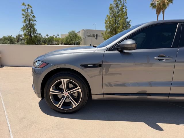Used 2017 Jaguar F-PACE R-Sport AWD/4WD image 16