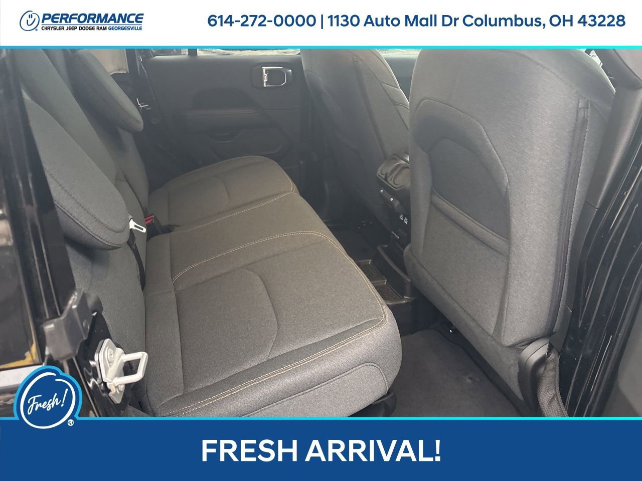 Used 2025 Jeep Wrangler Unlimited Sahara image 16