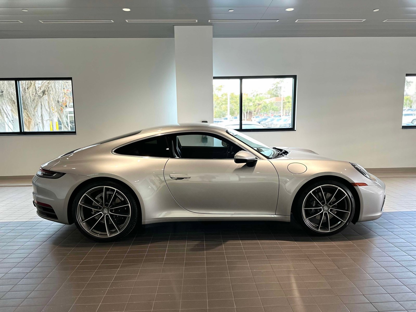 Certified 2024 Porsche 911 Carrera image 8