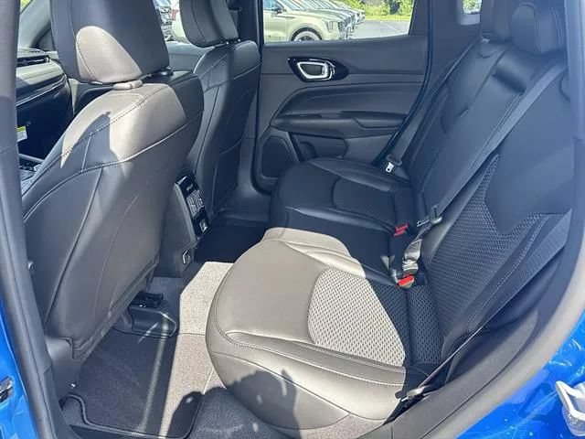 New 2026 Jeep Compass Latitude AWD/4WD image 14