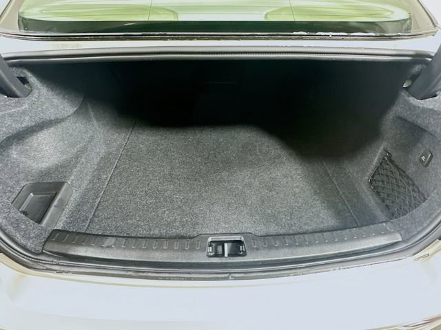 Used 2020 Volvo S60 T6 Momentum image 26