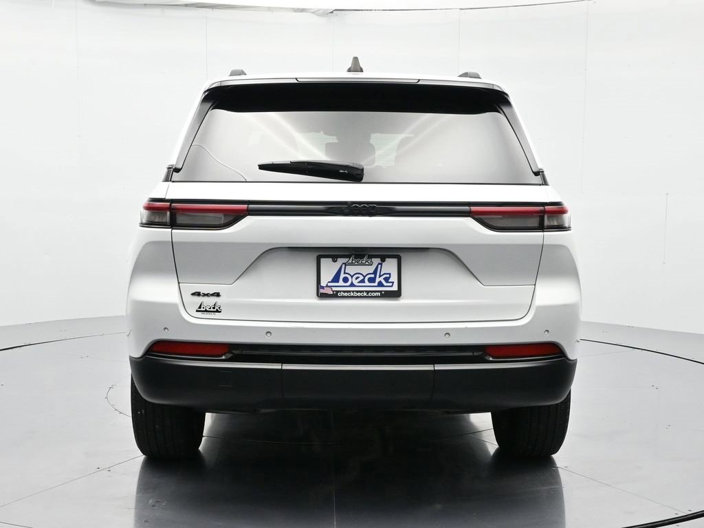 Certified 2024 Jeep Grand Cherokee Altitude image 6