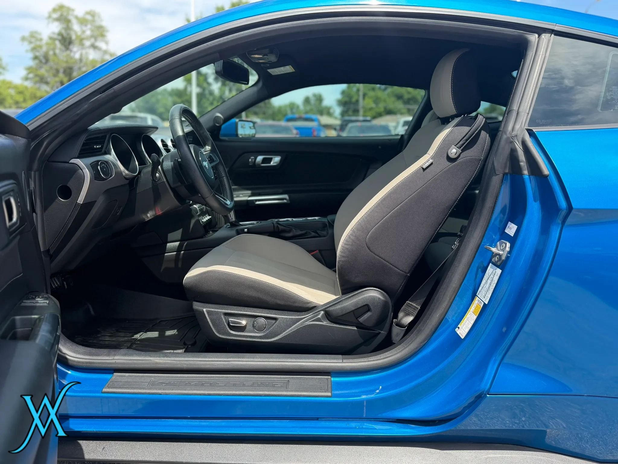 Used 2019 Ford Mustang Coupe w/ Equipment Group 101A RWD image 11