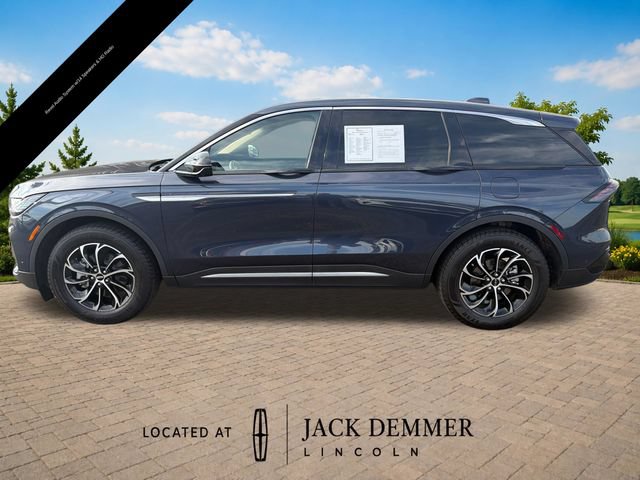 Used 2024 Lincoln Nautilus Premier w/ Equipment Group 102A AWD/4WD image 3