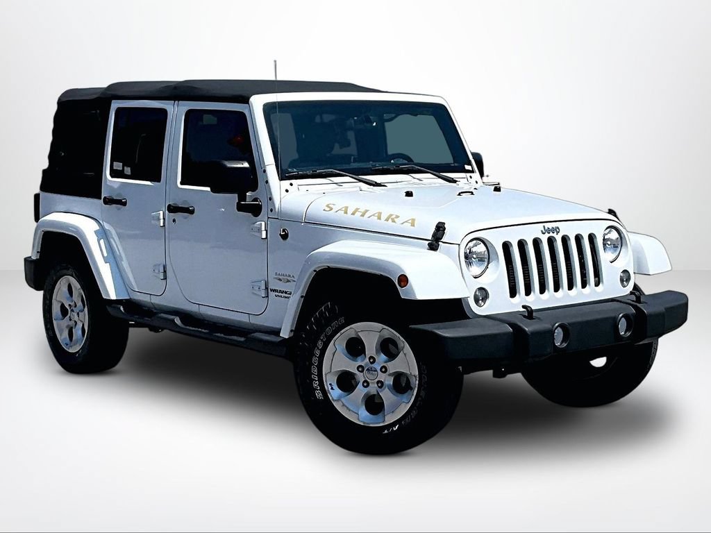 Used 2015 Jeep Wrangler Unlimited Sahara w/ Connectivity Group AWD/4WD image 13