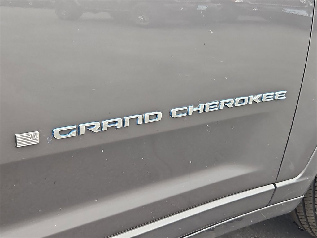 Used 2023 Jeep Grand Cherokee Overland image 26
