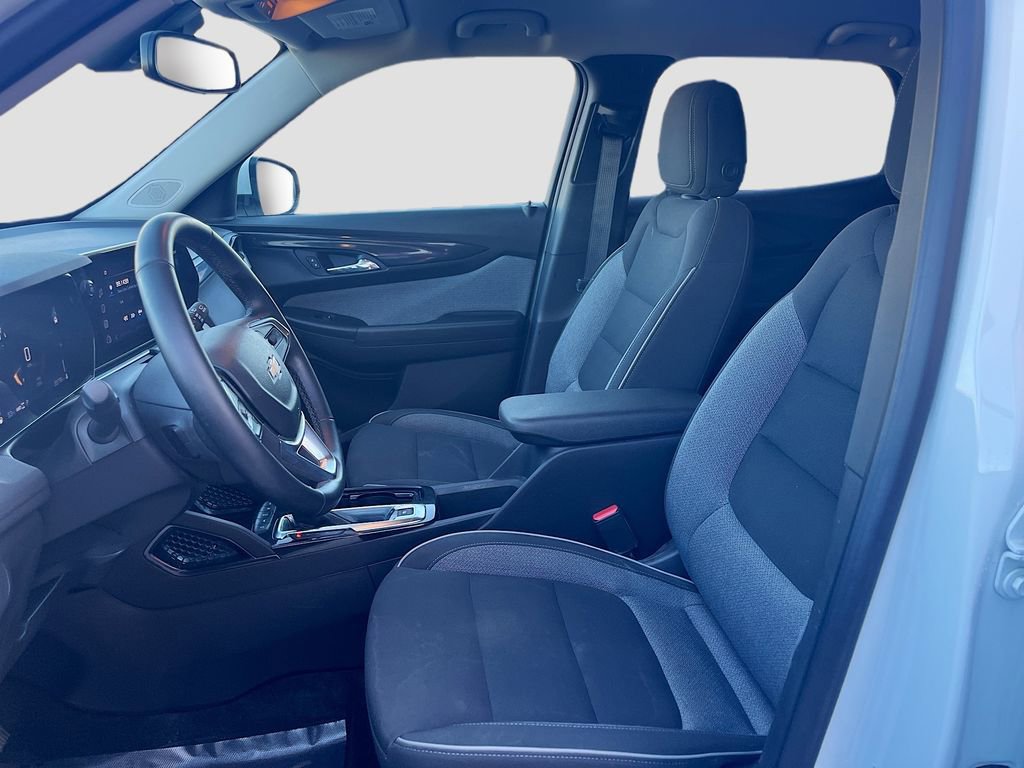 Used 2024 Chevrolet TrailBlazer LT w/ Convenience Package image 21
