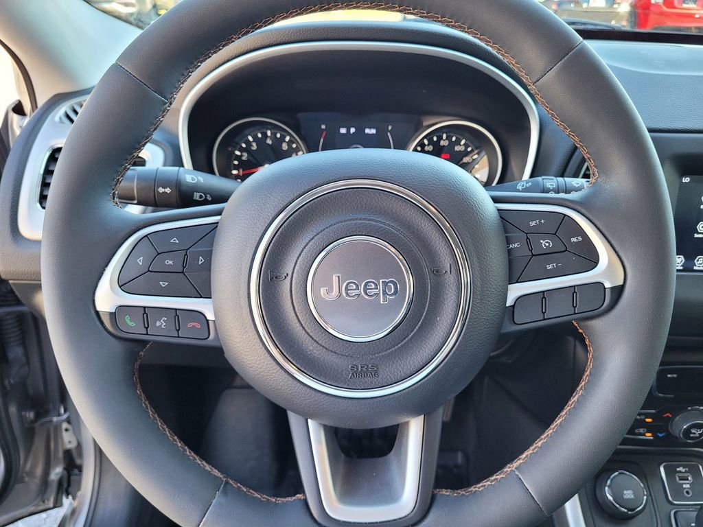 Used 2021 Jeep Compass Latitude image 21