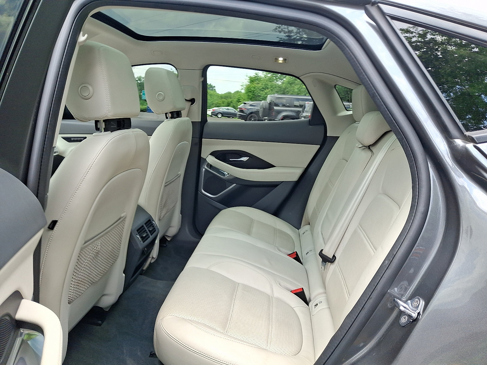 Certified 2020 Jaguar E-PACE SE AWD/4WD image 5