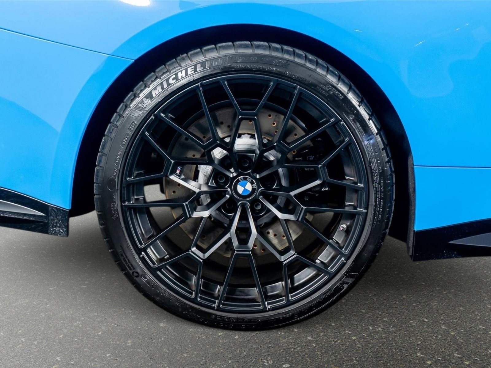 Used 2025 BMW M4 CS image 9