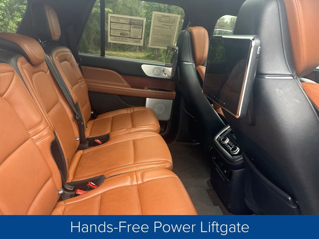 Used 2020 Lincoln Navigator Reserve w/ Luxury Package AWD/4WD image 22
