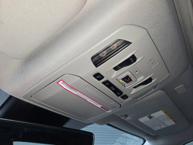 Used 2023 Toyota Highlander Limited image 34