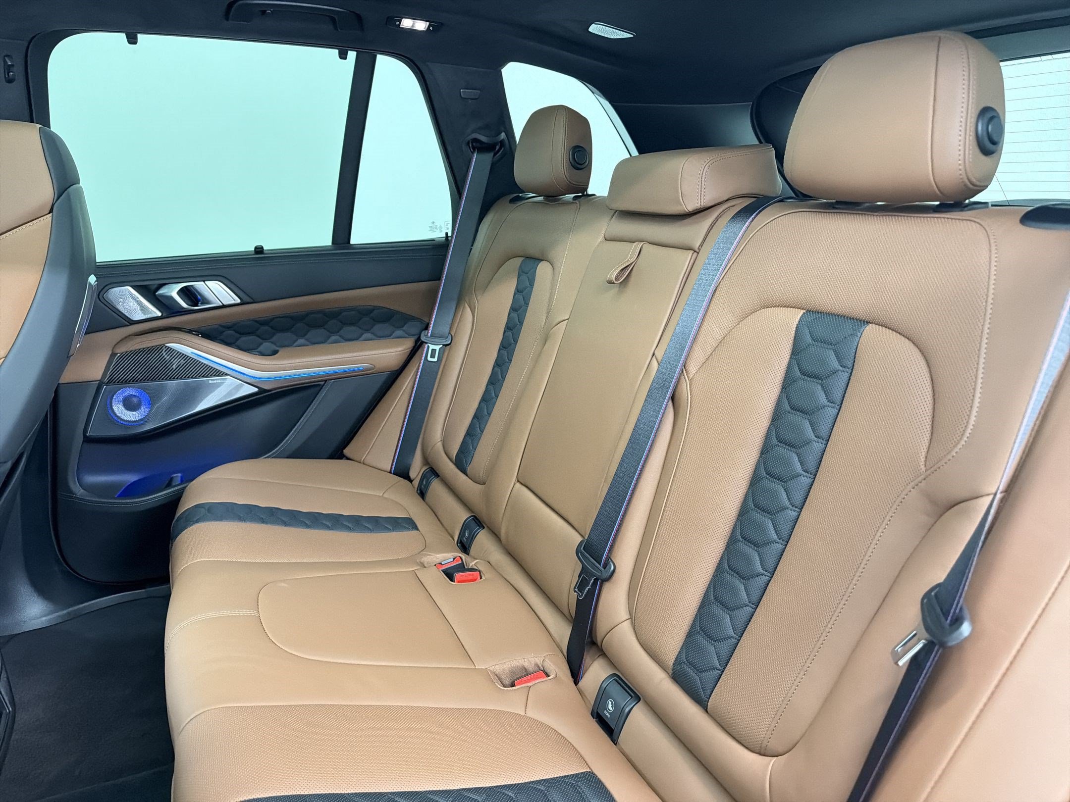 New 2026 BMW X5 M Competition w/ Executive Package AWD/4WD image 27