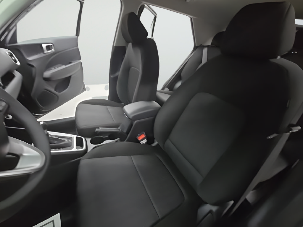New 2026 Hyundai Venue SE FWD image 14