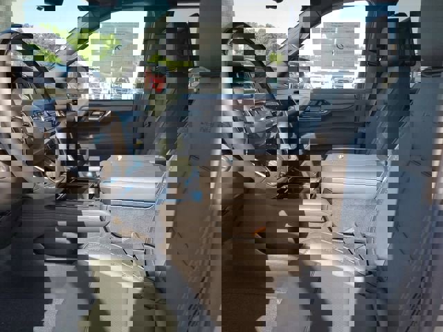 New 2026 GMC Yukon Denali w/ Denali Reserve Package AWD/4WD image 19