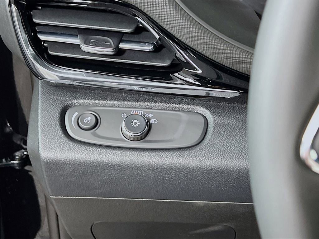 New 2025 Buick Envista Avenir image 9