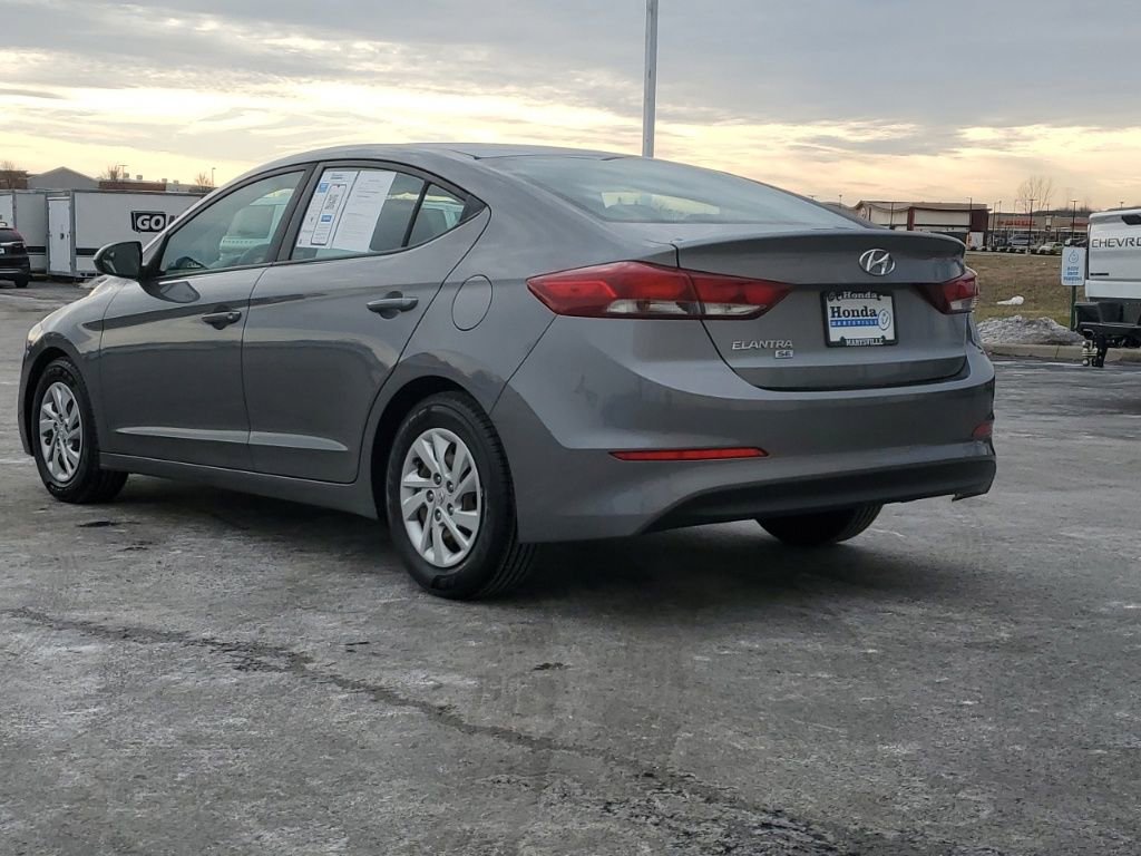 Used 2018 Hyundai Elantra SE image 5