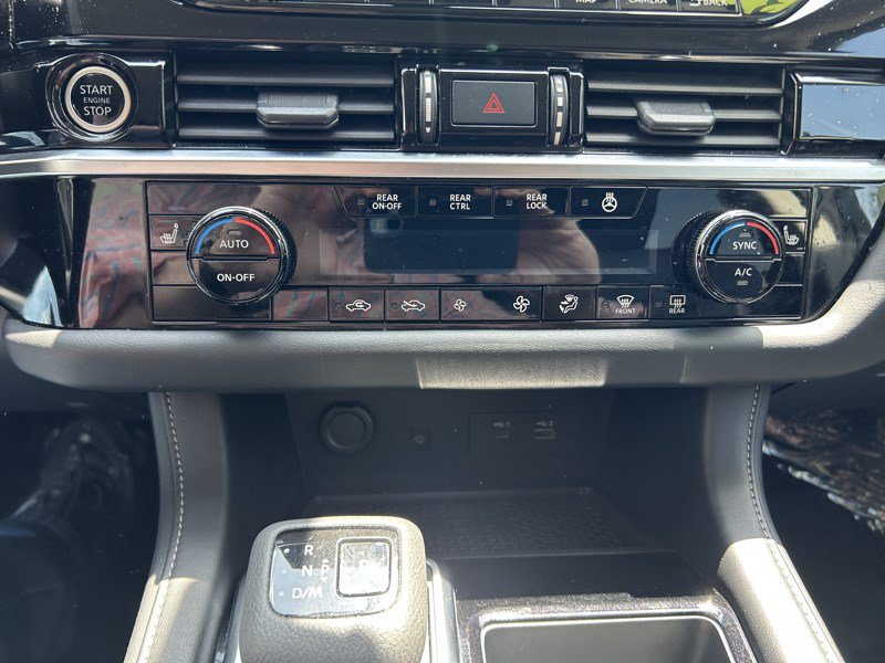 Used 2023 Nissan Pathfinder SL w/ Lighting Package (N92) AWD/4WD image 29