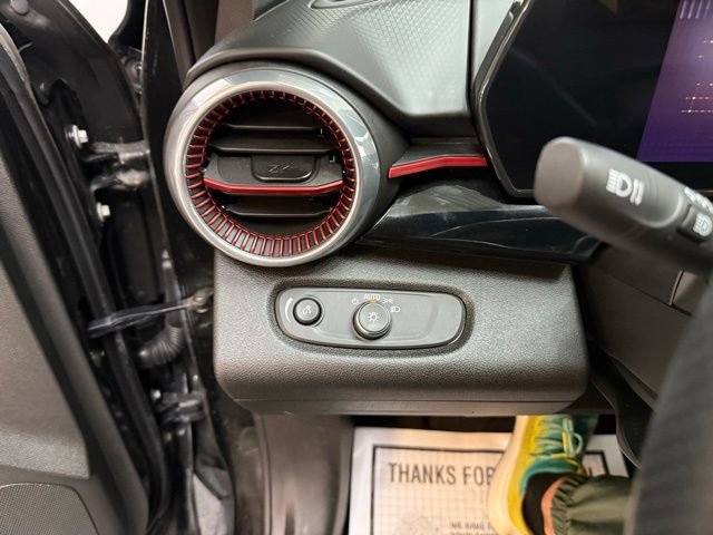 Certified 2025 Chevrolet Trax RS w/ Sunroof Package image 22