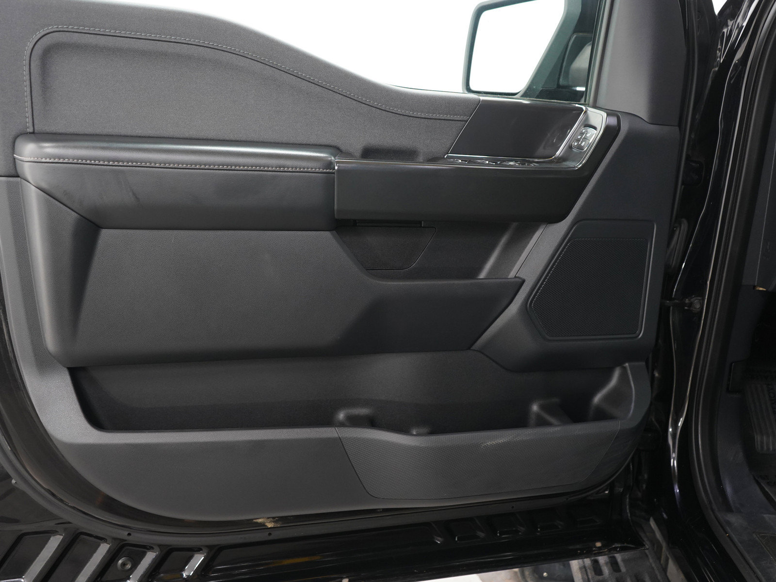 Used 2022 Ford F150 Raptor w/ Convenience Package AWD/4WD image 18